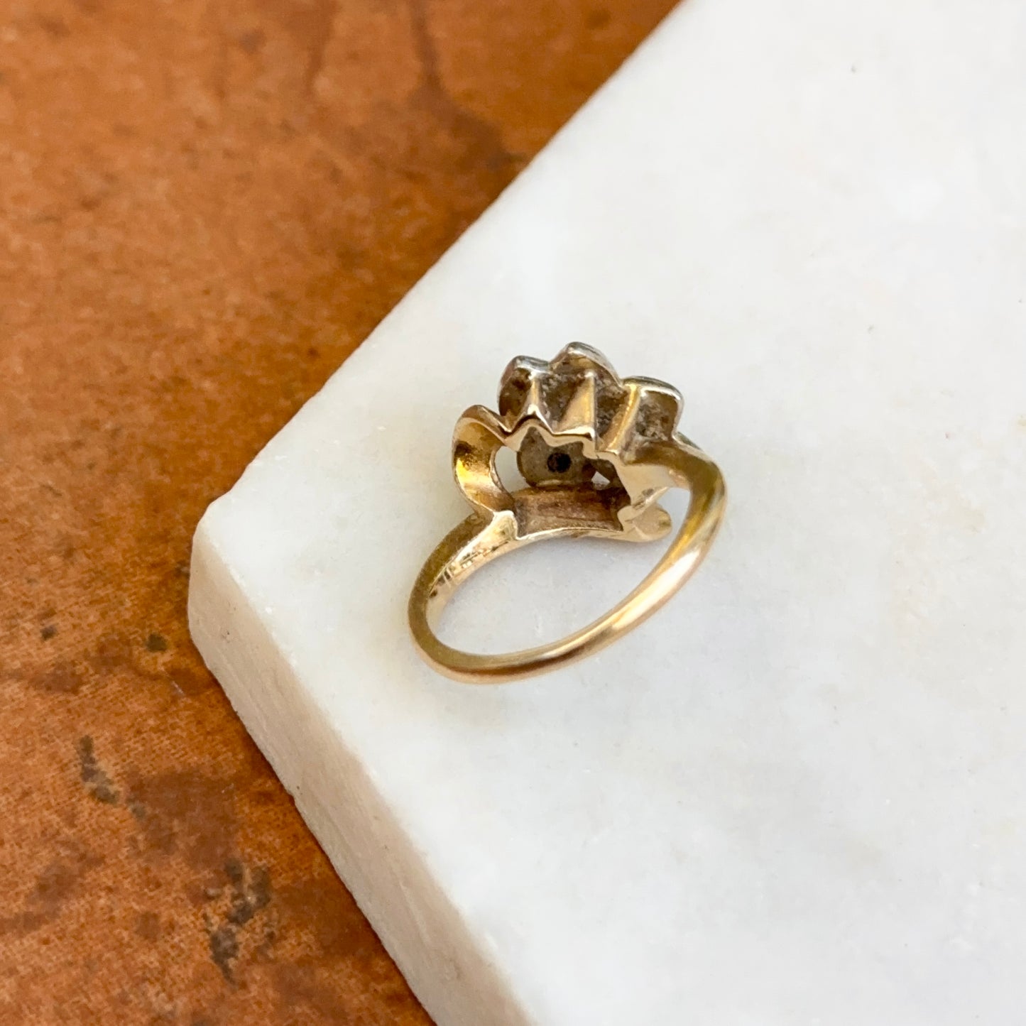 Estate 14KT Yellow + White Gold Round Diamond Leaf Style Ring