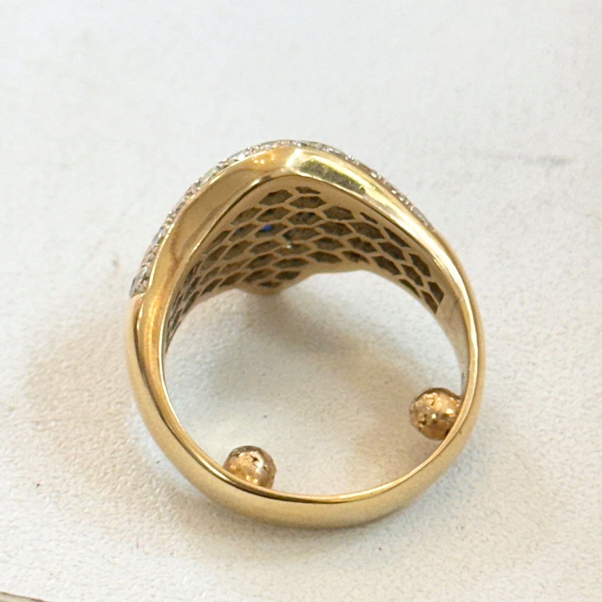 Estate 18KT Yellow Gold Invisible-Set Blue Sapphire + Pave Diamond Scalloped Edge Ring