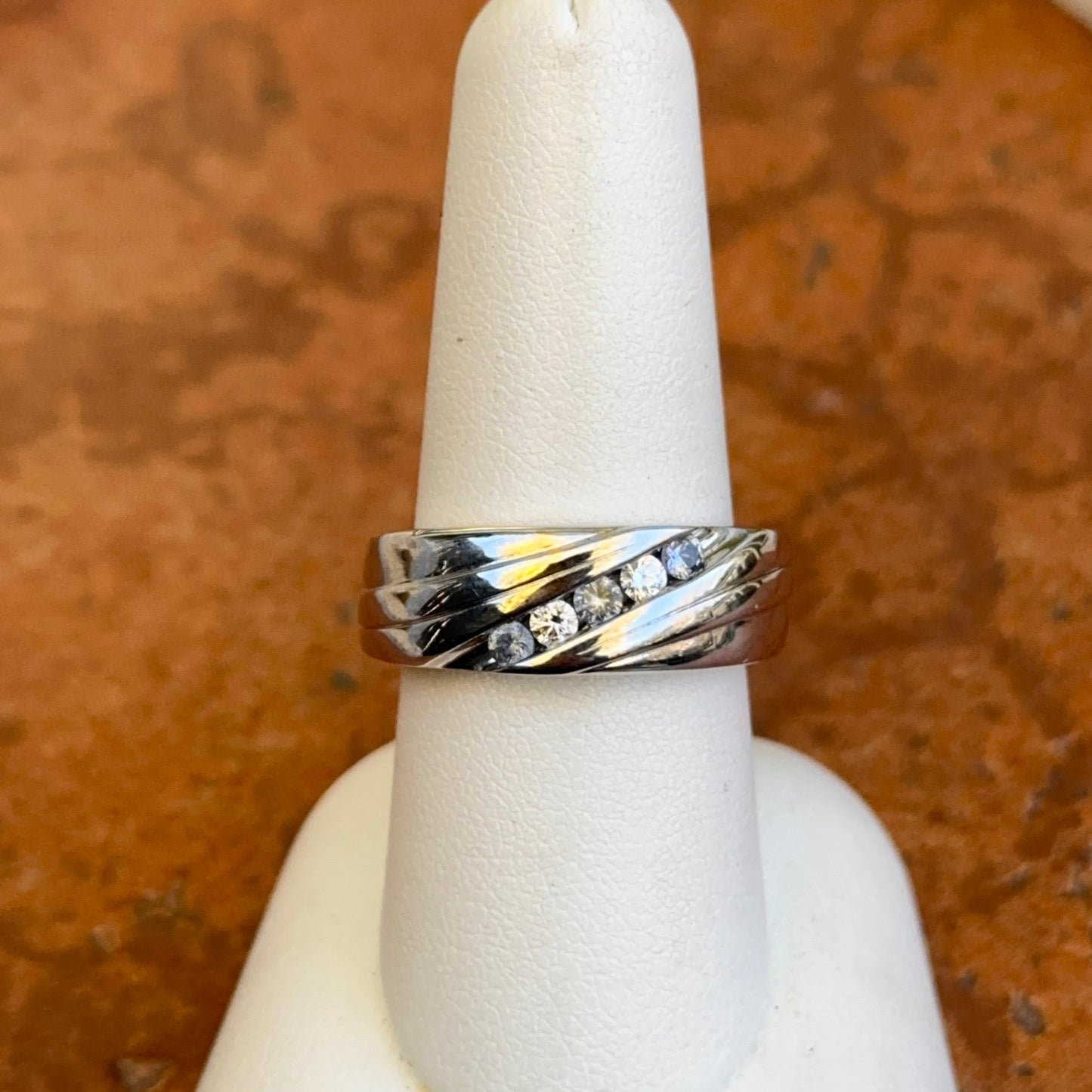 Estate 14KT White Gold Round Diamond + Ice Blue Sapphire Carved Ring