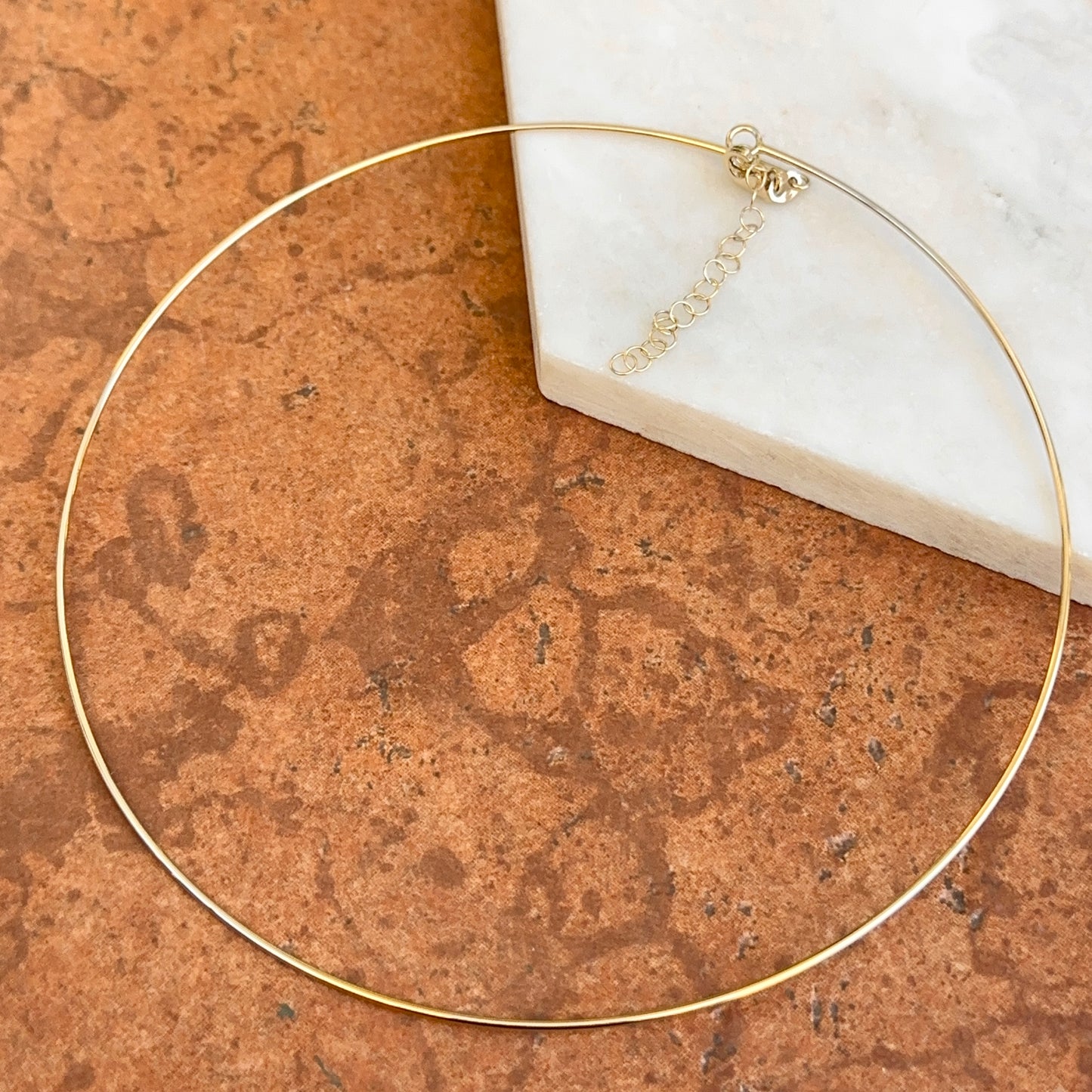 Estate 14KT Yellow Gold 1.5mm Hard Collar Wire Necklace