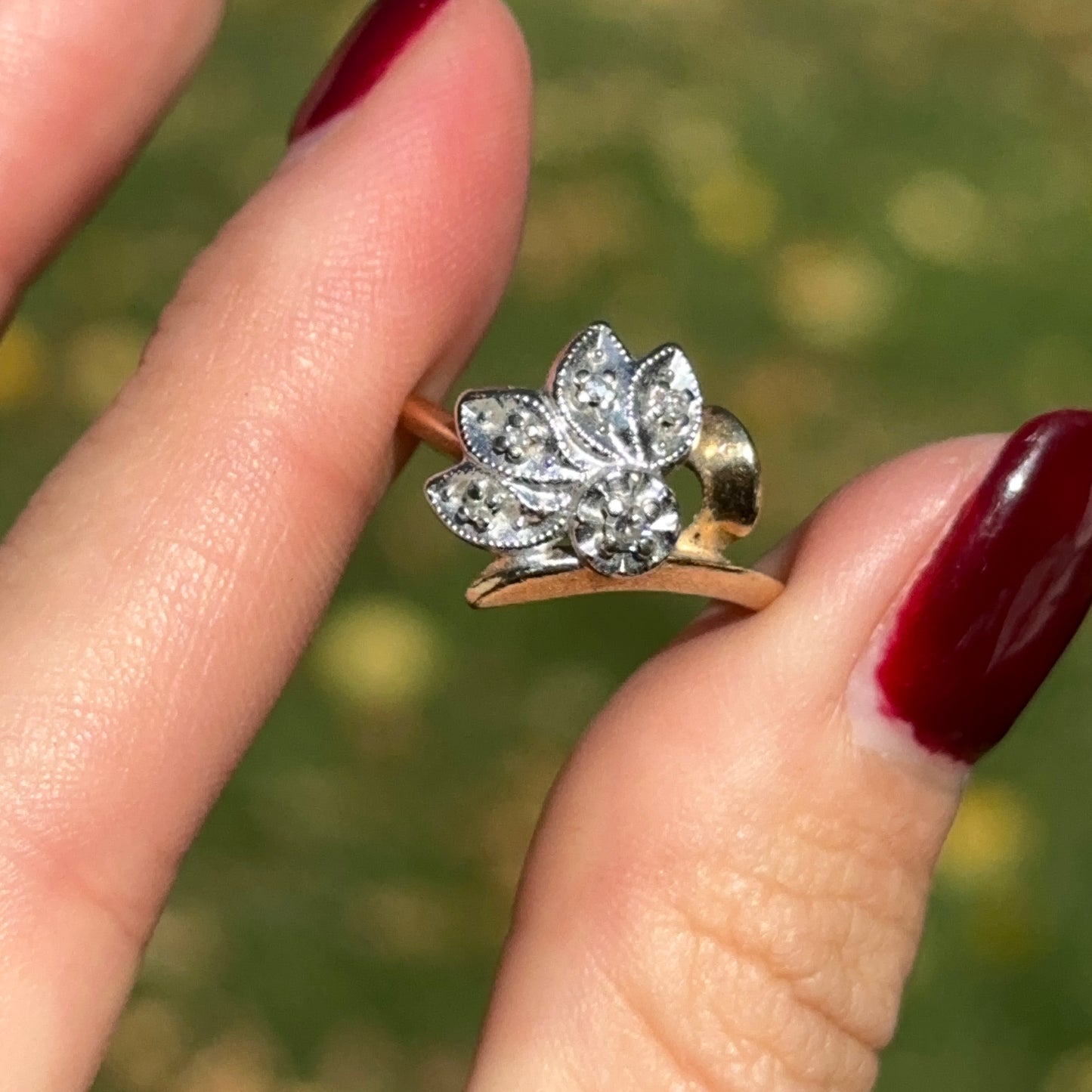 Estate 14KT Yellow + White Gold Round Diamond Leaf Style Ring