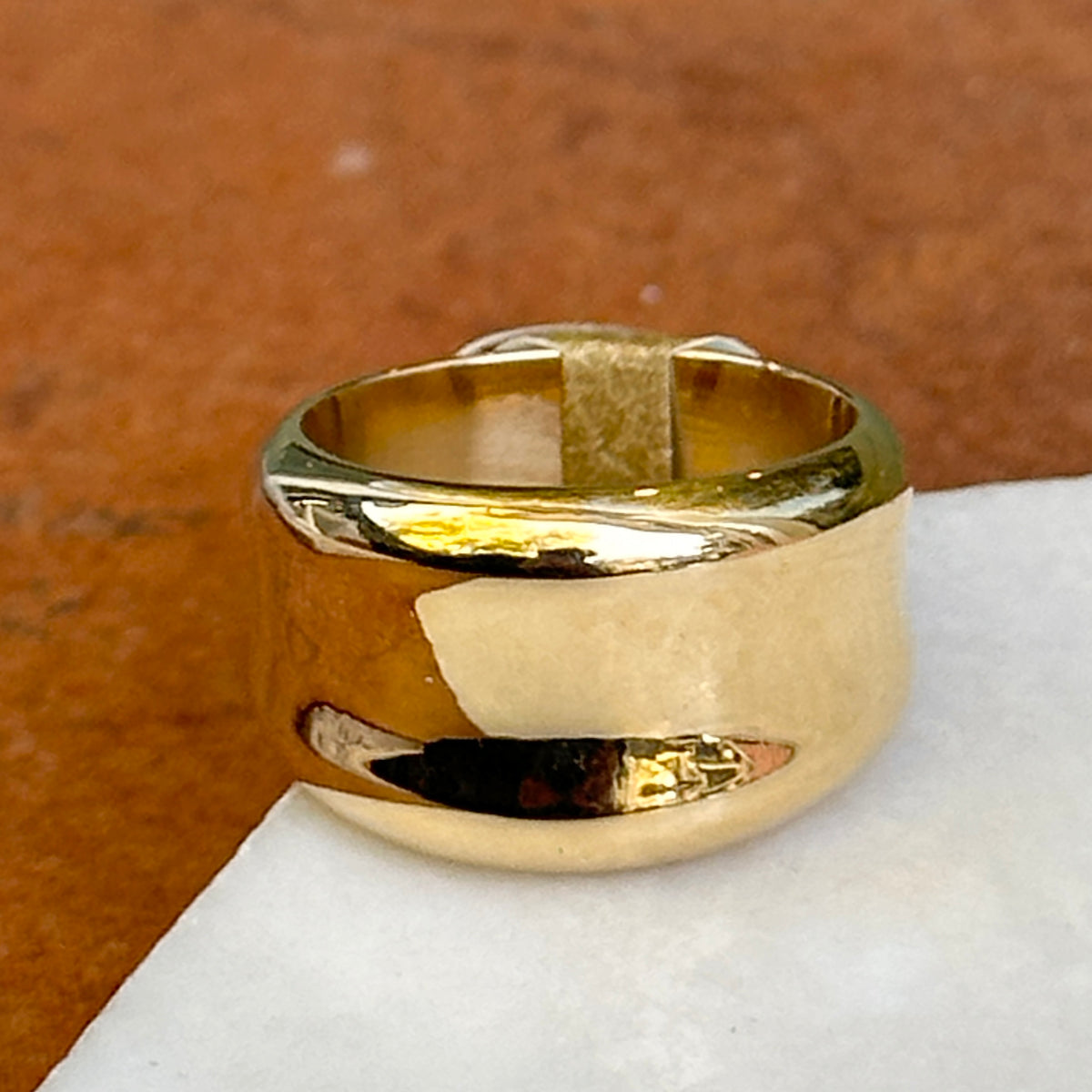 14KT Yellow Gold Polished Concave Cigar Band Ring - LSJ