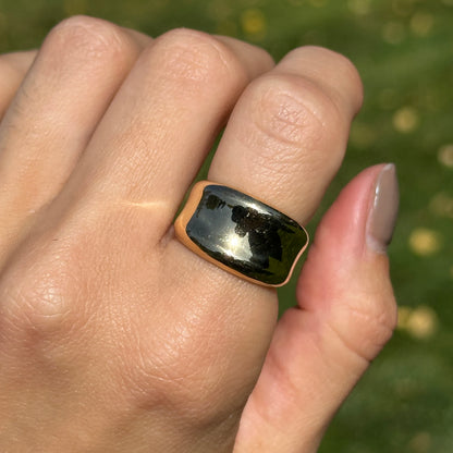 14KT Yellow Gold Polished Concave Cigar Band Ring - LSJ