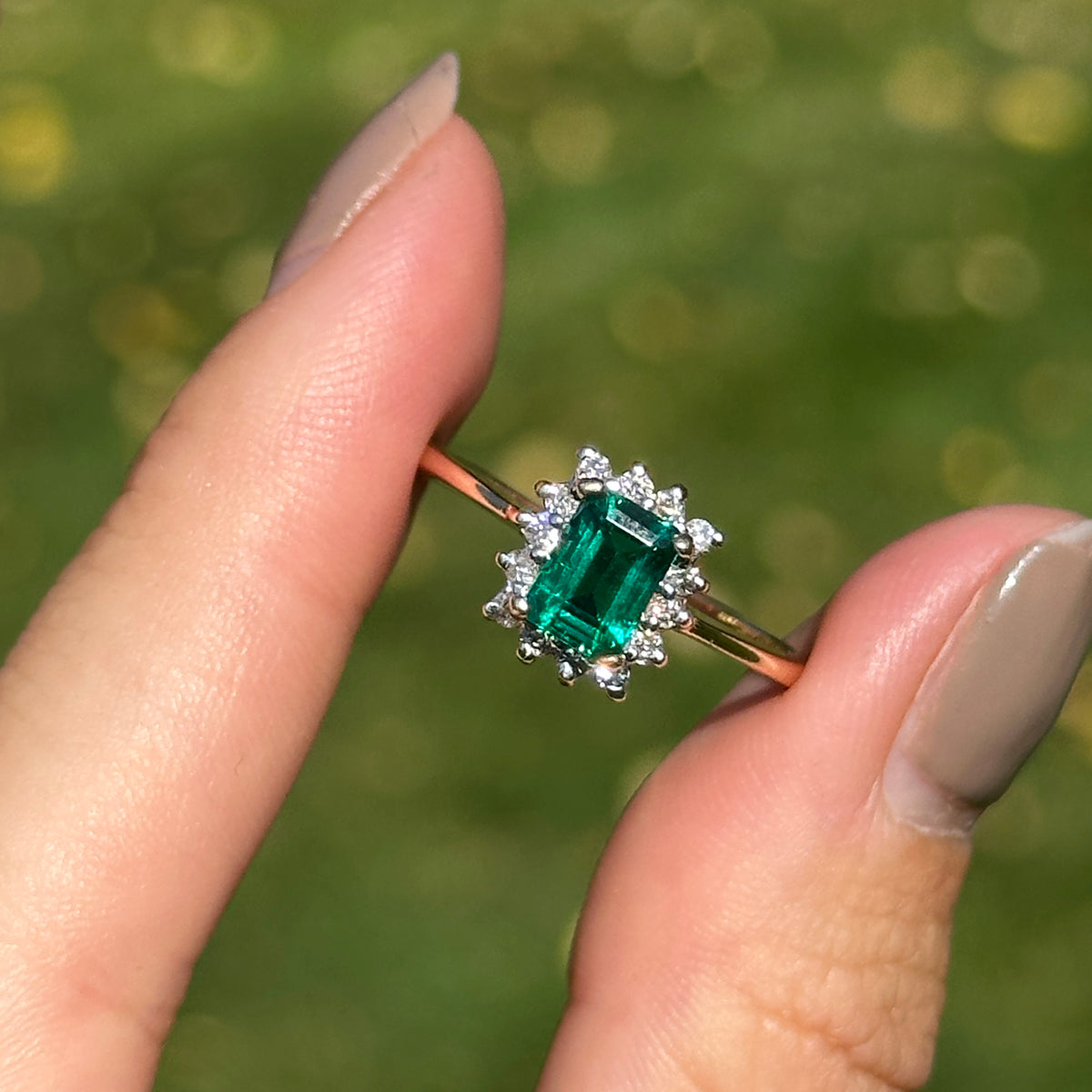 Estate 10KT Yellow Gold .95 CT Emerald-Cut Emerald + Diamond Halo Ring