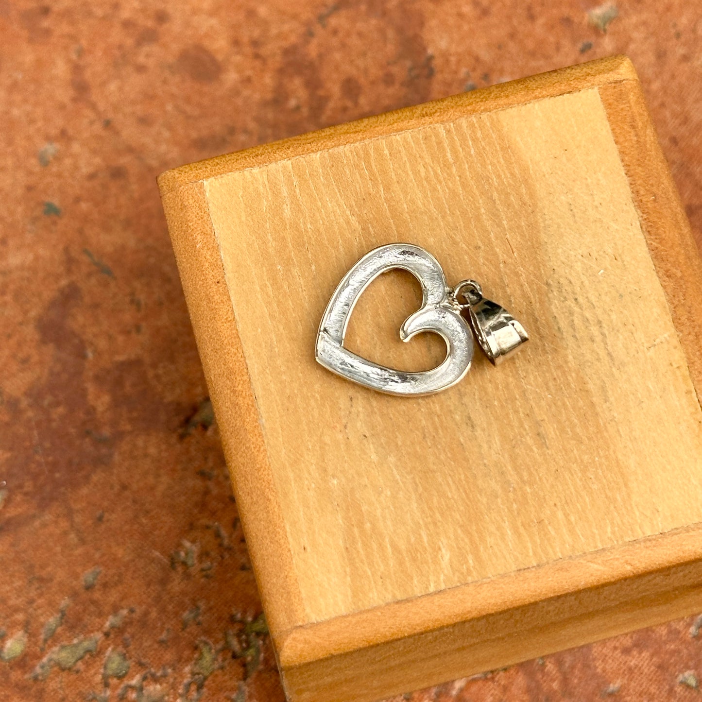 14KT White Gold Textured Open Heart Pendant Charm