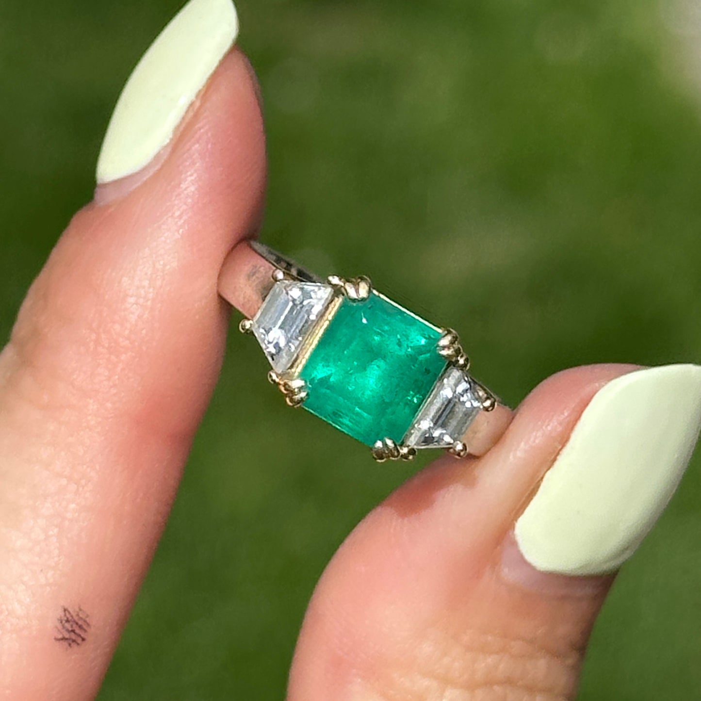 14KT White Gold Emerald-Cut 2.24 CT Emerald + Trapezoid Diamond Ring - LSJ