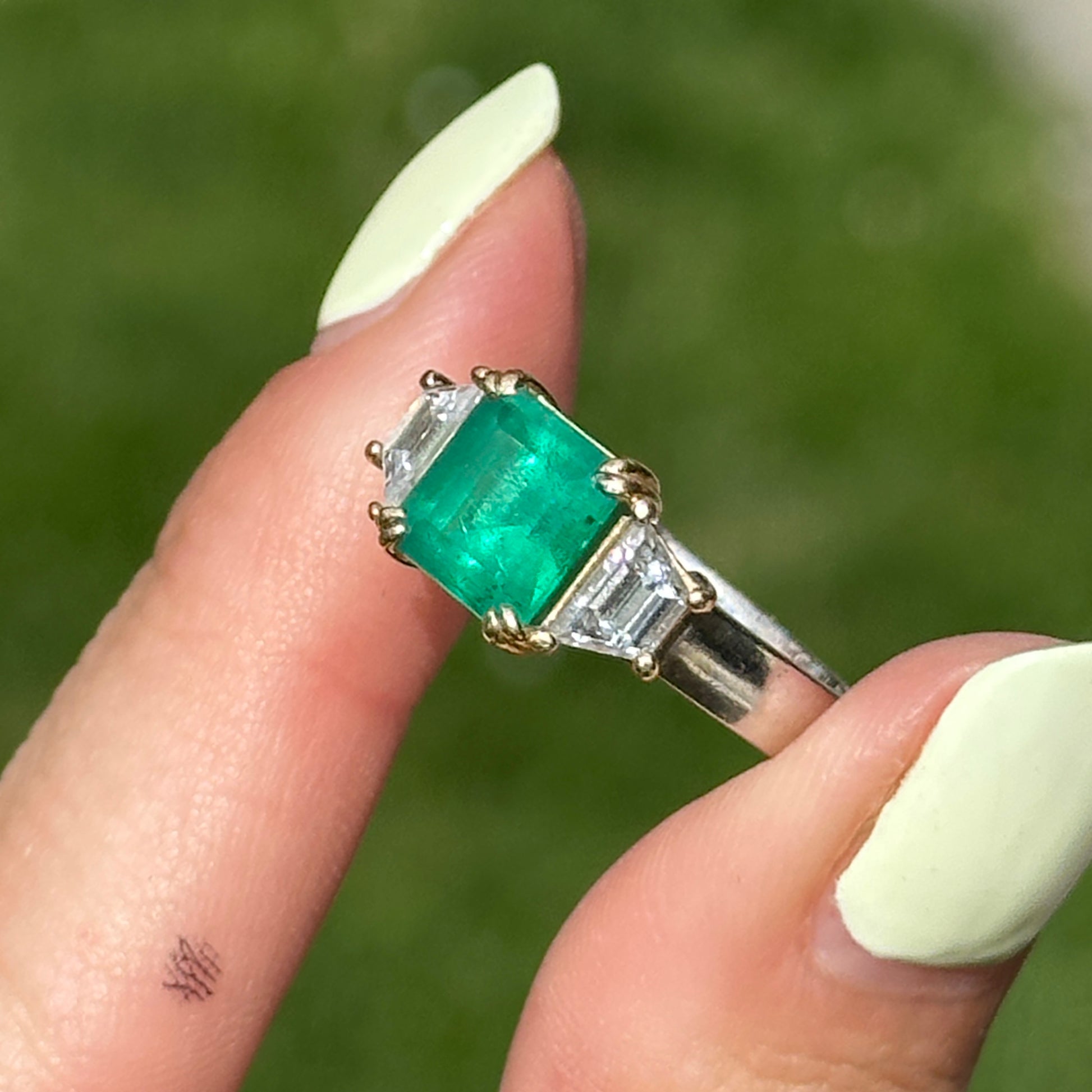 14KT White Gold Emerald-Cut 2.24 CT Emerald + Trapezoid Diamond Ring - LSJ