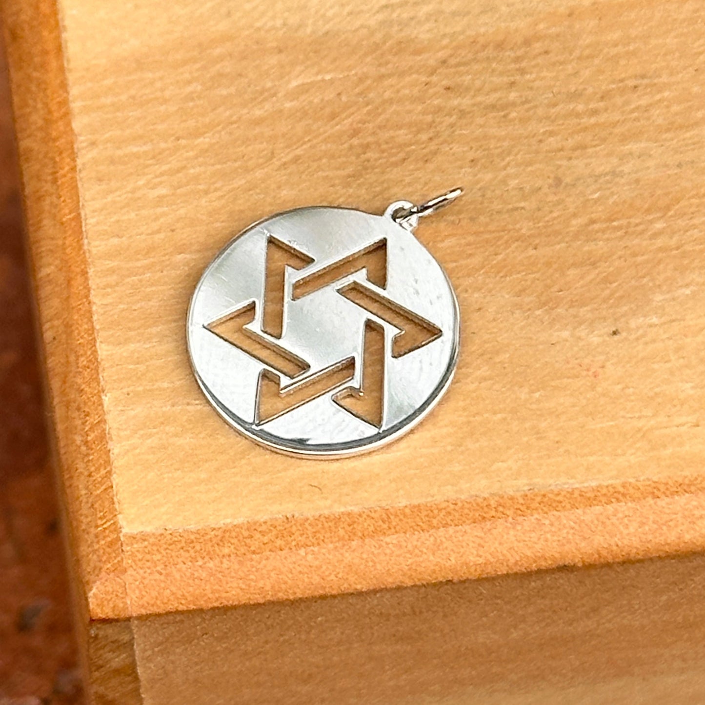 Sterling Silver Star of David Round Disc Pendant