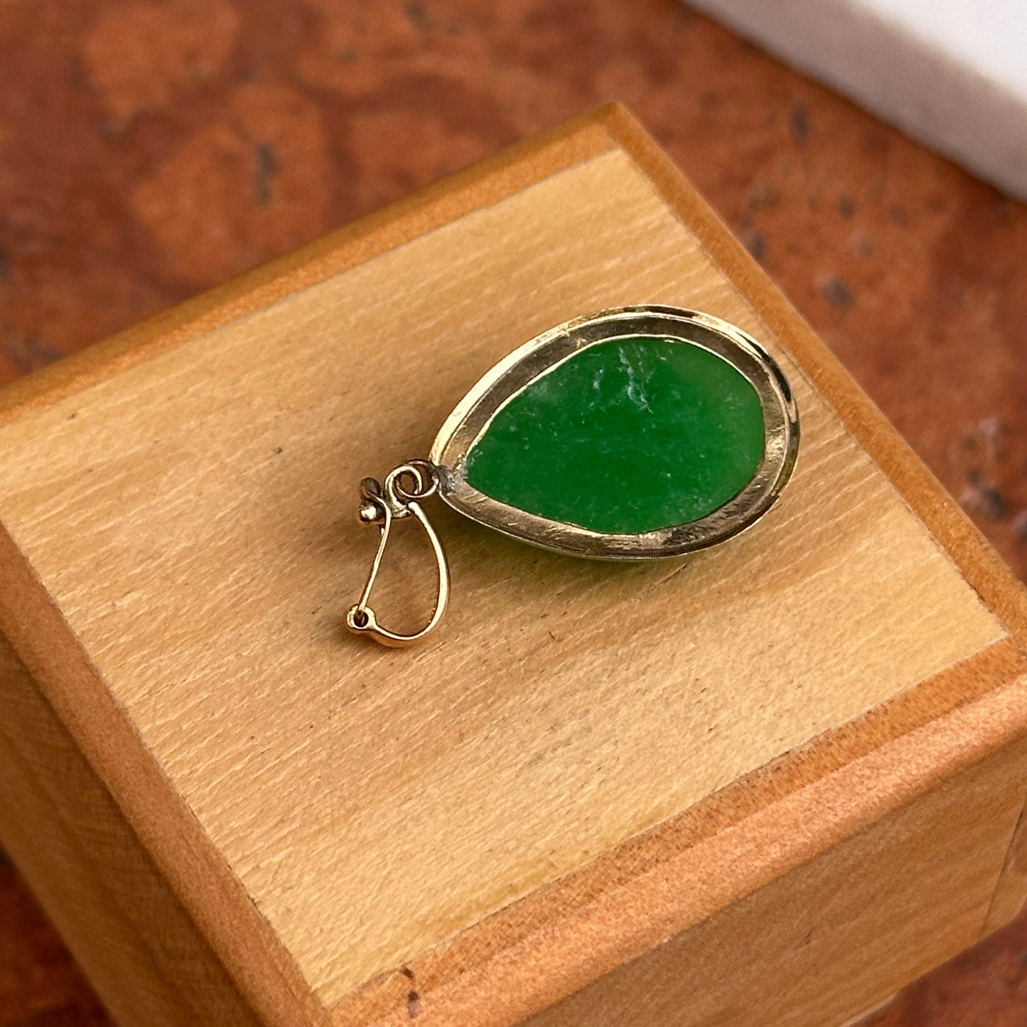 Estate 14KT Yellow Gold Jade Teardrop Enhancer Pendant