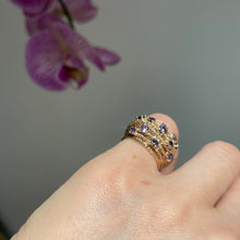 Load image into Gallery viewer, Estate 14KT Yellow Gold Rope Twist Etruscan Purple Iolite Cigar Band Ring