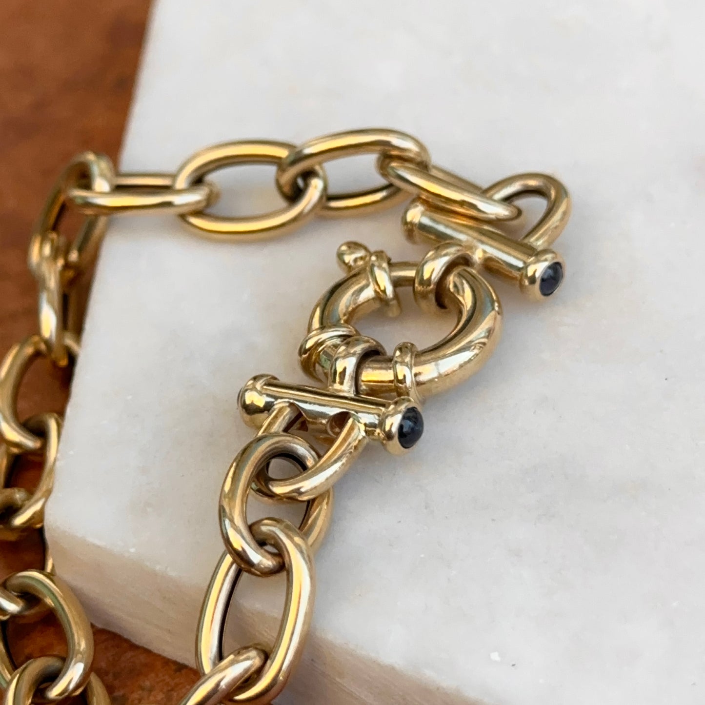 Estate 14KT Yellow Gold Oval Link Toggle Blue Sapphire Ends Bracelet