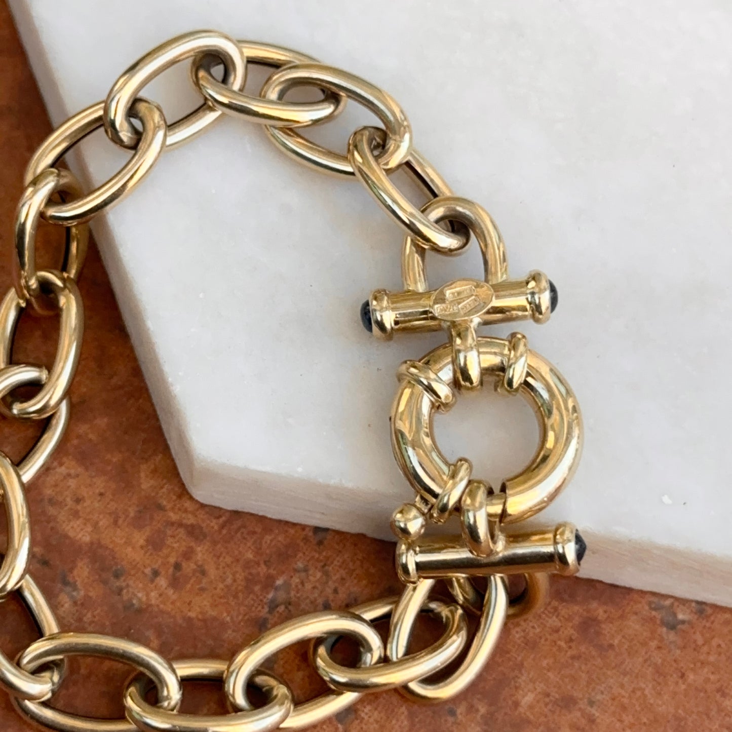 Estate 14KT Yellow Gold Oval Link Toggle Blue Sapphire Ends Bracelet