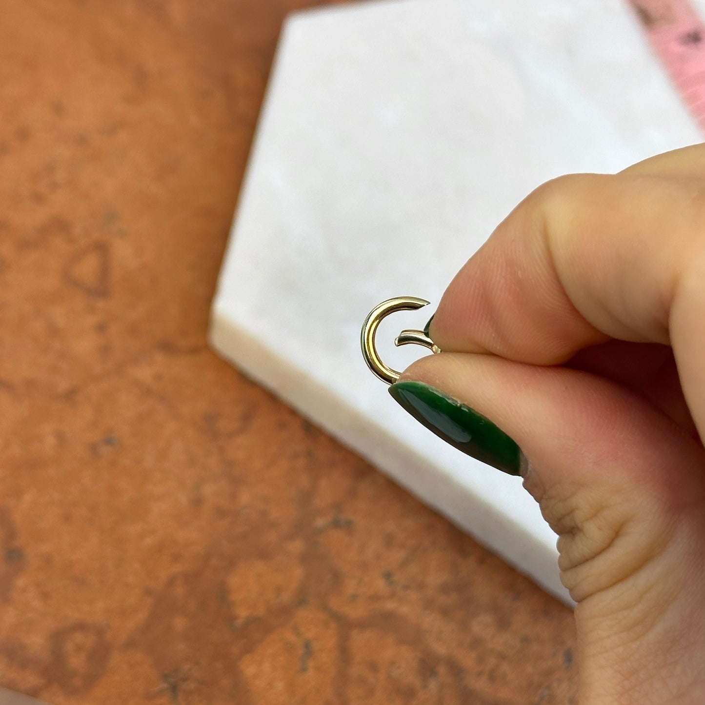 14KT Yellow Gold Twisted Round Push-In Charm Holder / Clasp 10mm