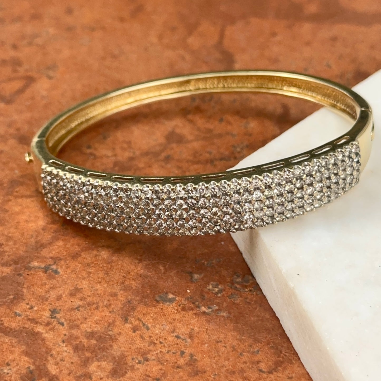 Estate 14KT Yellow Gold 4.44 CT Pave Diamond Bangle Bracelet