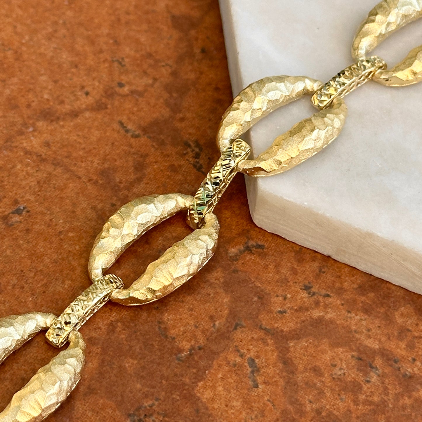 Estate 14KT Yellow Gold Matte Hammered Oval + Diamond-Cut Link Bracelet