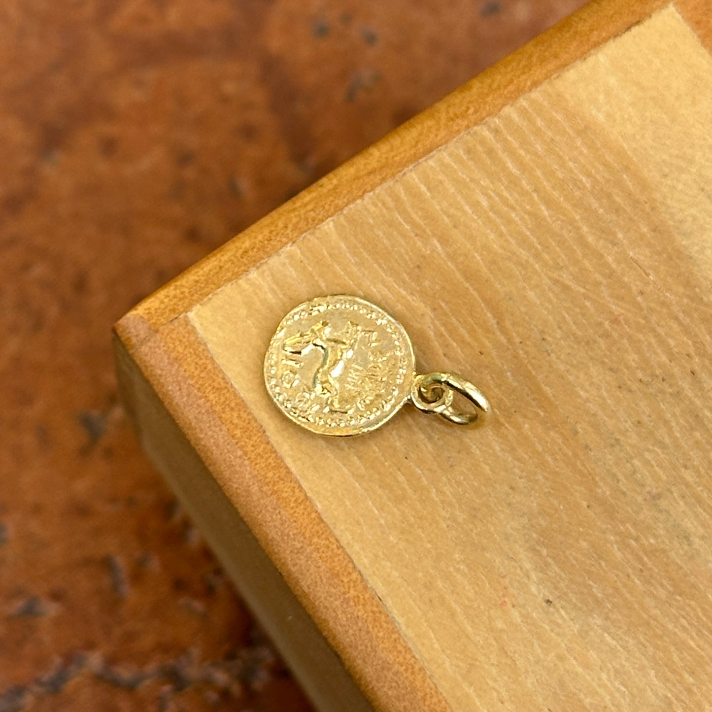 Estate 14KT Yellow Gold Replica Roman Coin Pendant Charm 8mm
