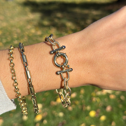 Estate 14KT Yellow Gold Textured Oval Chain Link Blue Sapphire Ends Bracelet