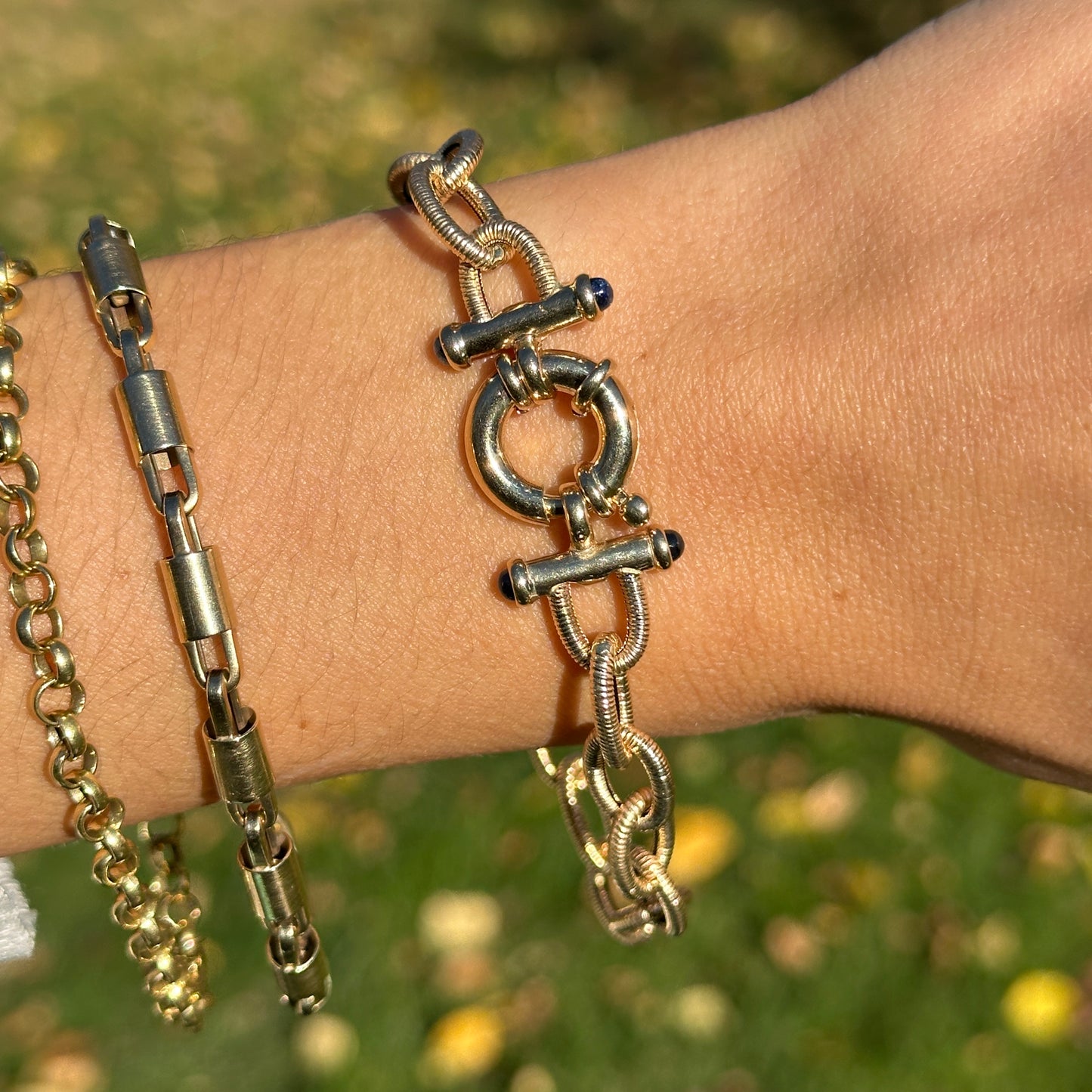 Estate 14KT Yellow Gold Textured Oval Chain Link Blue Sapphire Ends Bracelet