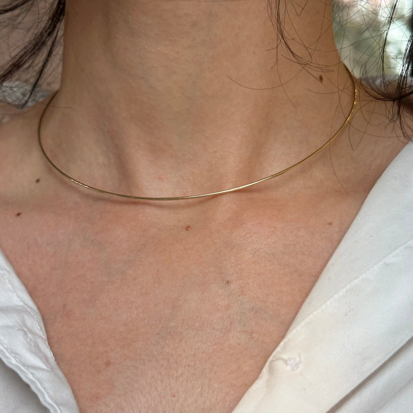 Estate 14KT Yellow Gold 1.5mm Hard Collar Wire Necklace