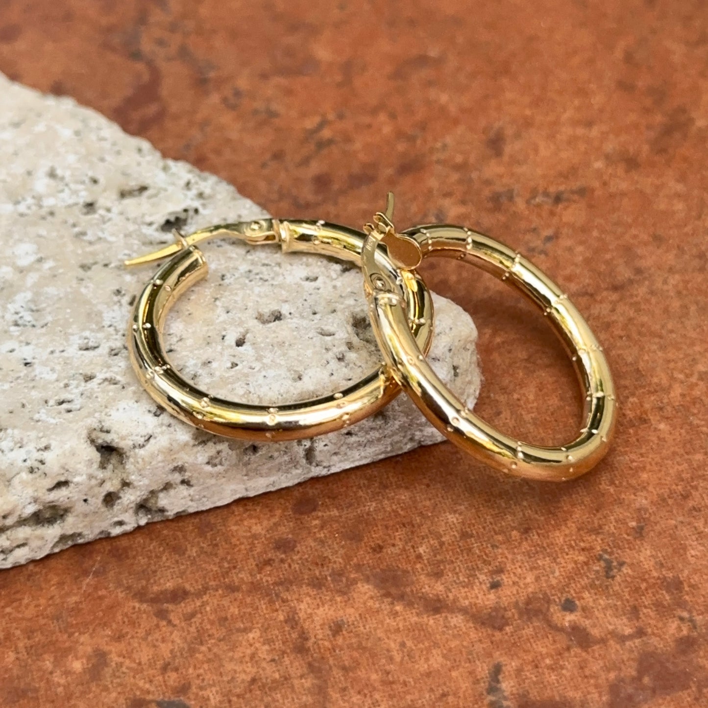 14KT Yellow Gold Notched Tube Round Hoop Earrings 27mm