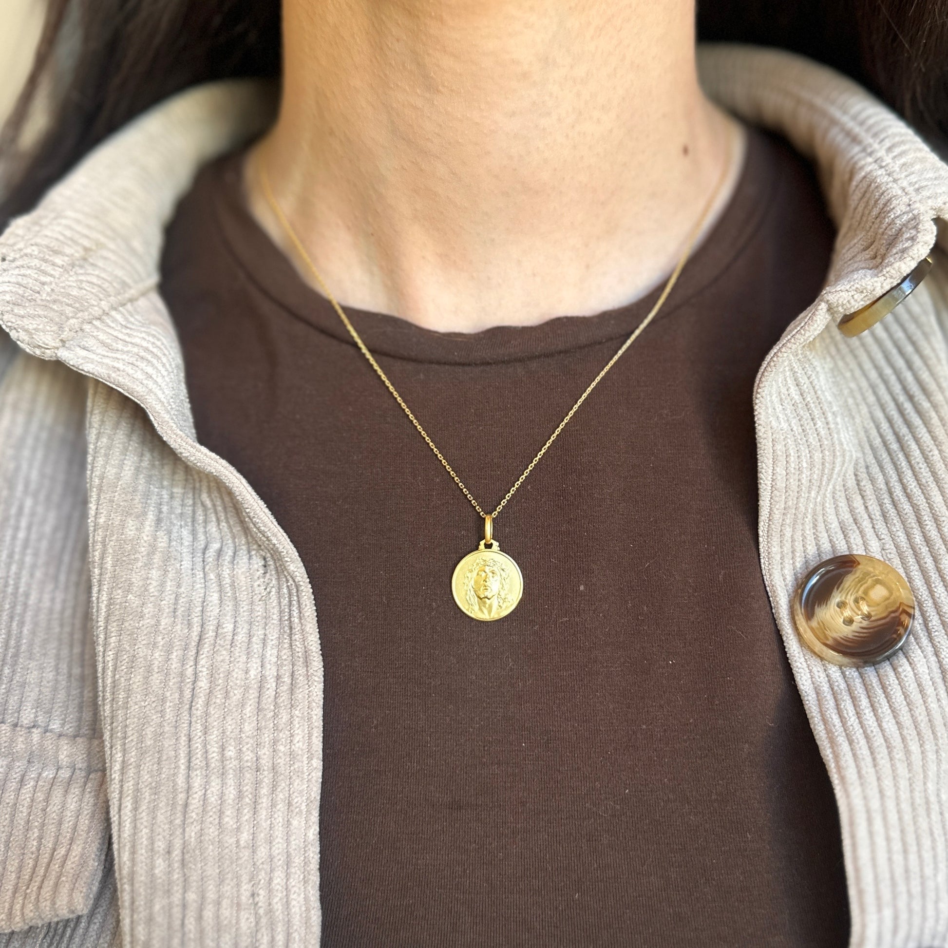 14KT Yellow Gold Solid Jesus Round Medal Pendant Charm 16mm – LSJ