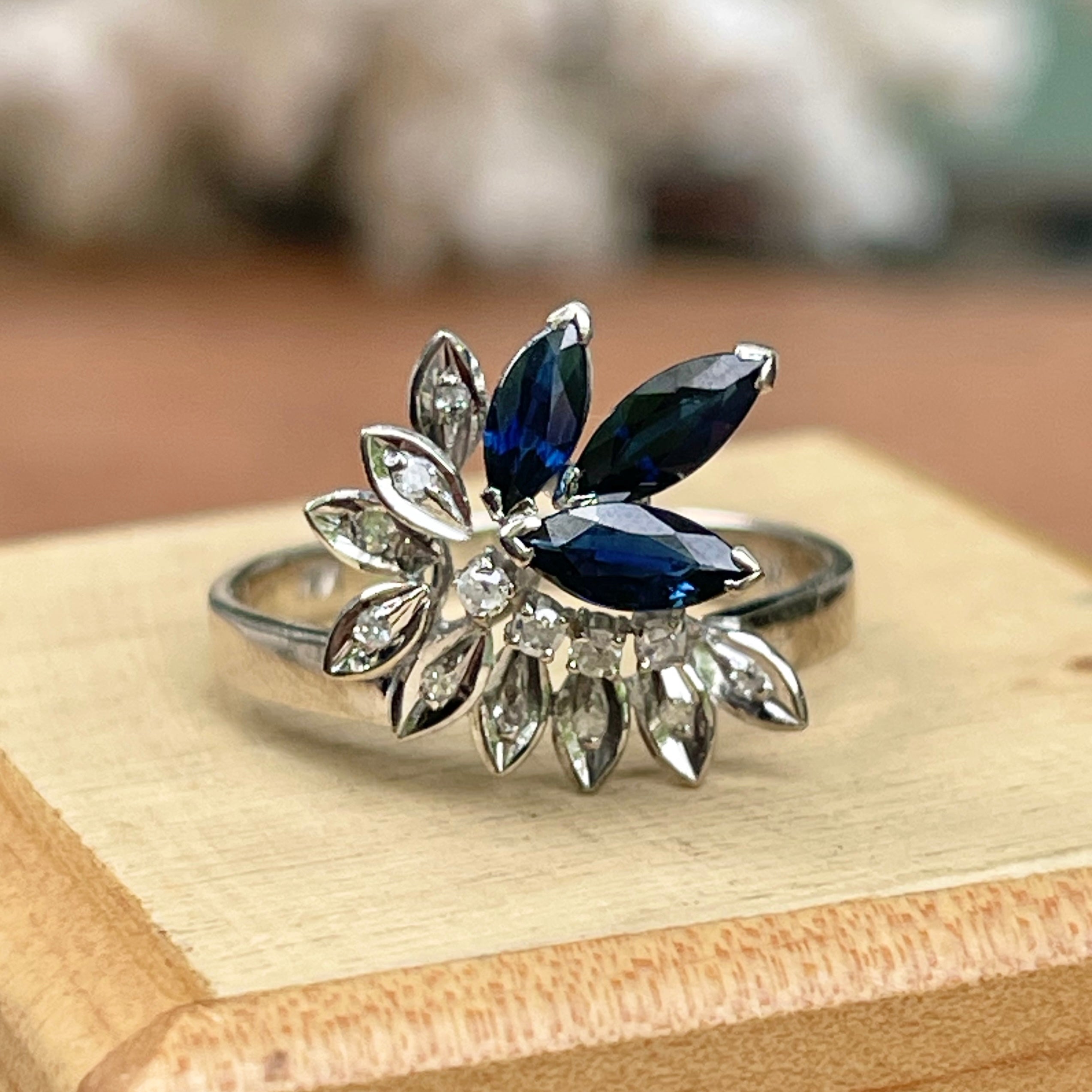 Blue diamond deals flower ring