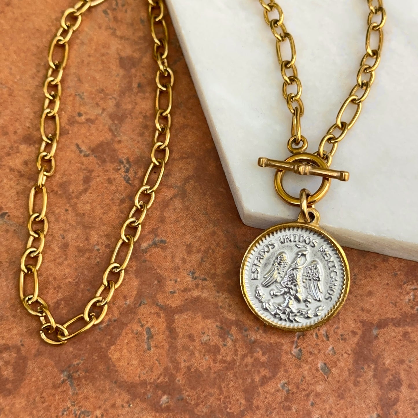 Estate Gold-Tone Mexican 50 Peso Coin Pendant Oval Link Toggle Necklace