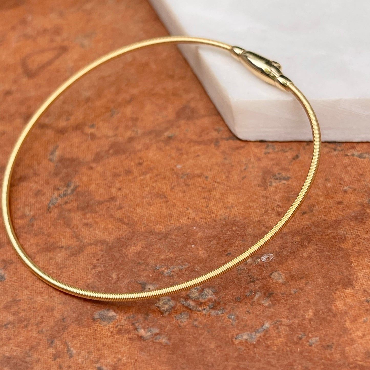 18KT Yellow Gold 1.5mm Coil Wire Twist Chain Bracelet