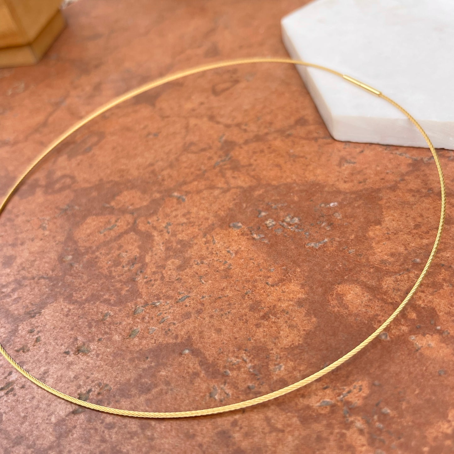 Yellow Gold Plated Stainless Steel 1mm Cable Collar Wire Necklace