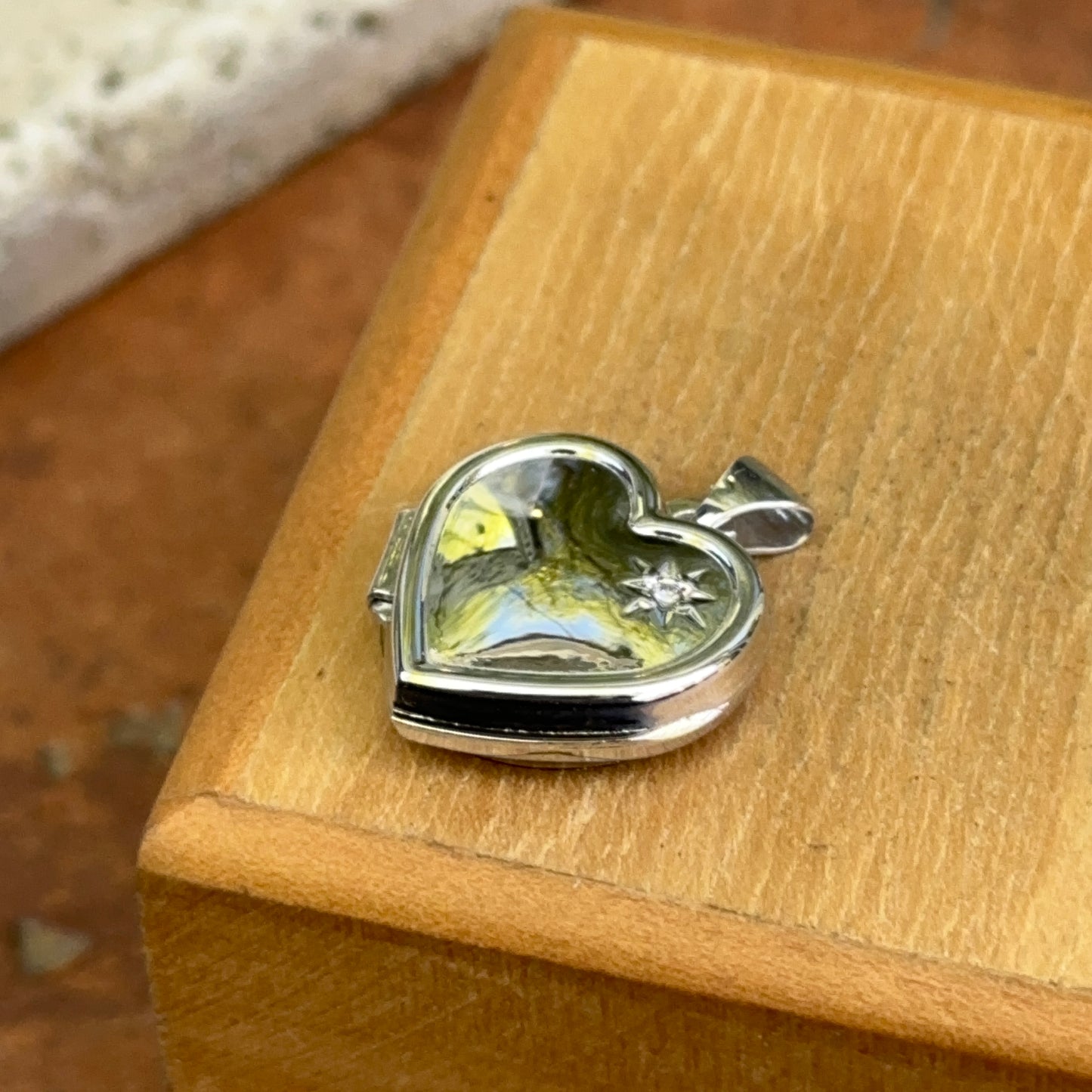 14KT White Gold Diamond Heart Locket Pendant