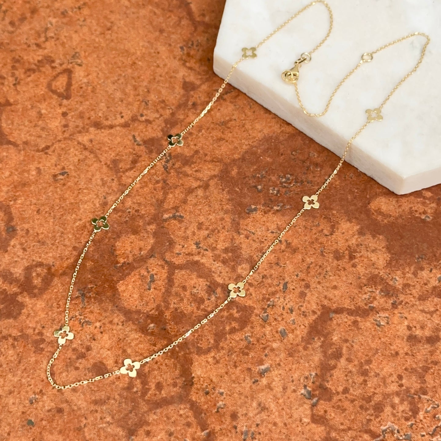 14KT Yellow Gold Cut-Out Clover Station Chain Necklace