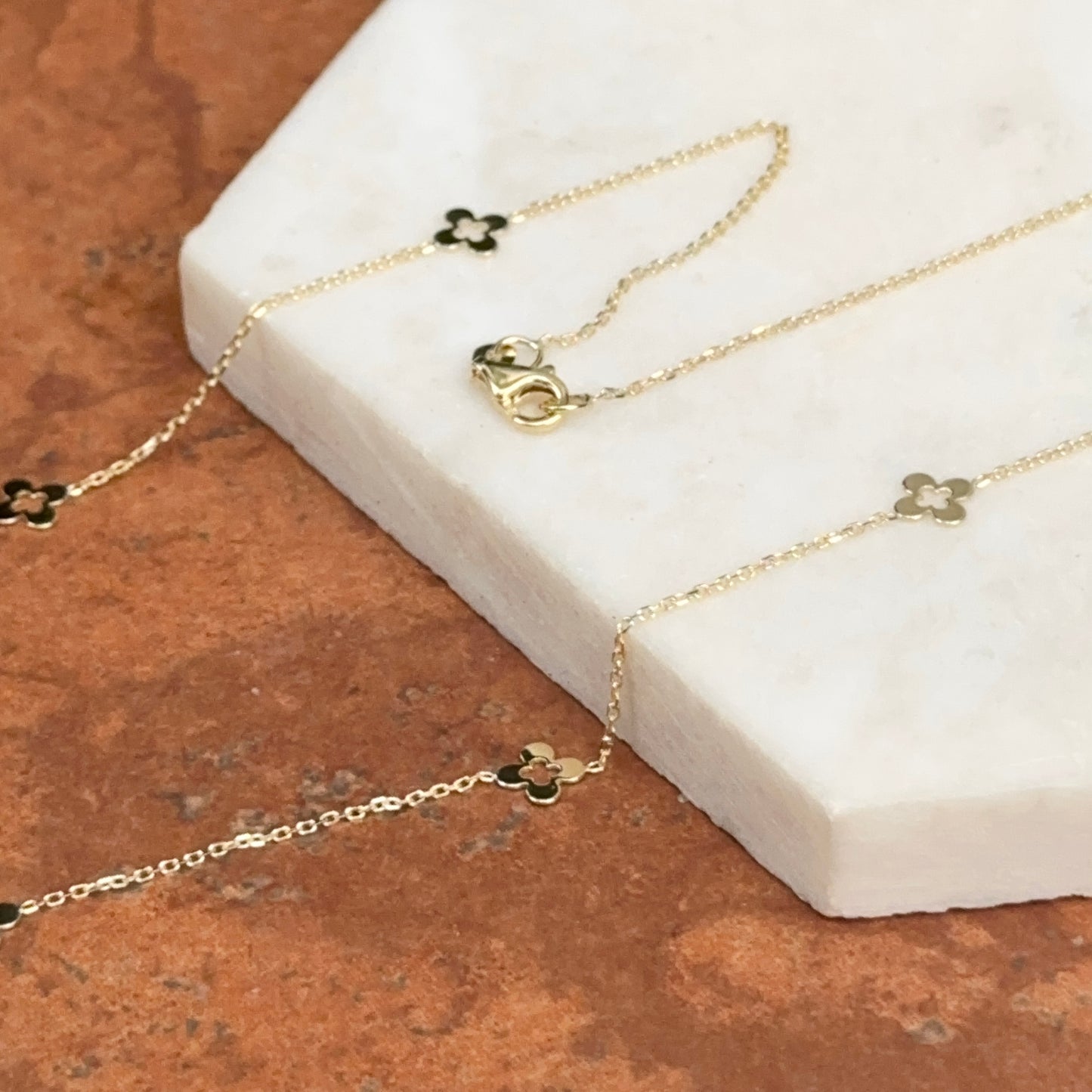 14KT Yellow Gold Cut-Out Clover Station Chain Necklace