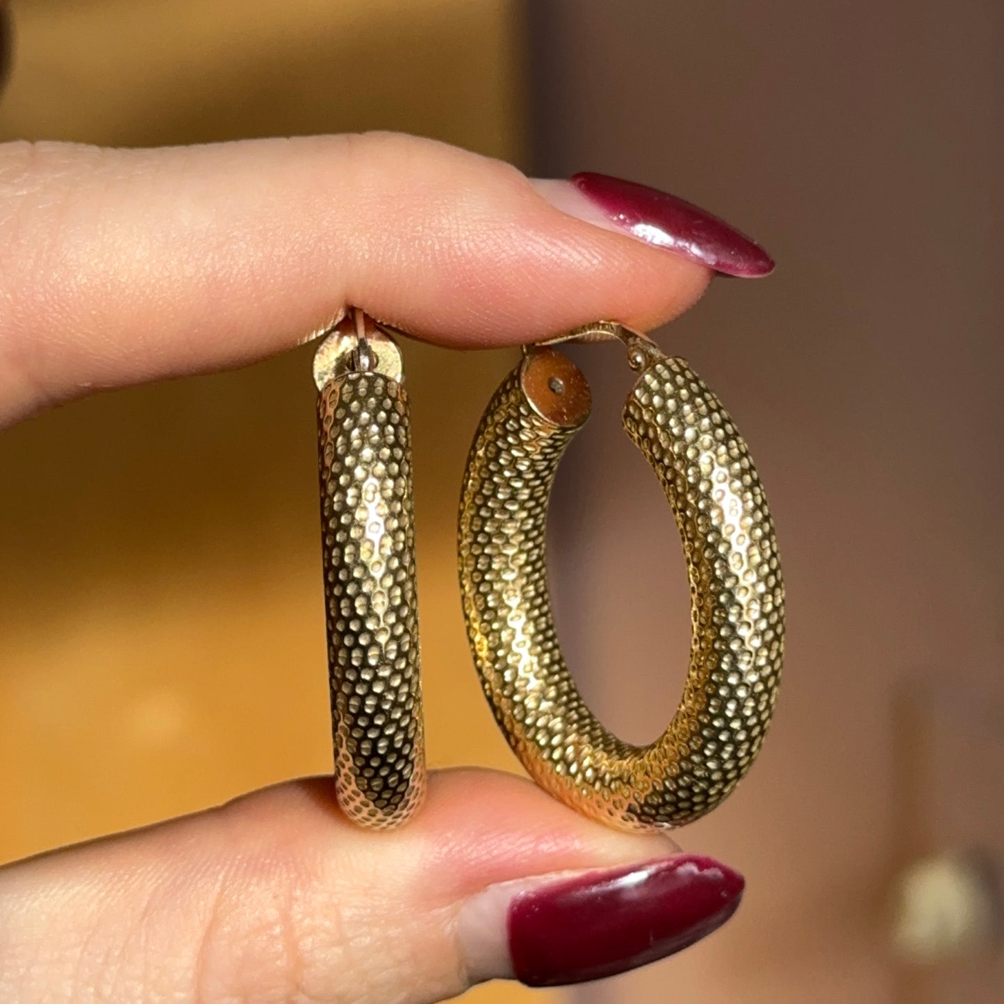 Estate 18KT Yellow Gold Mesh Oval Chunky Hoop Earrings