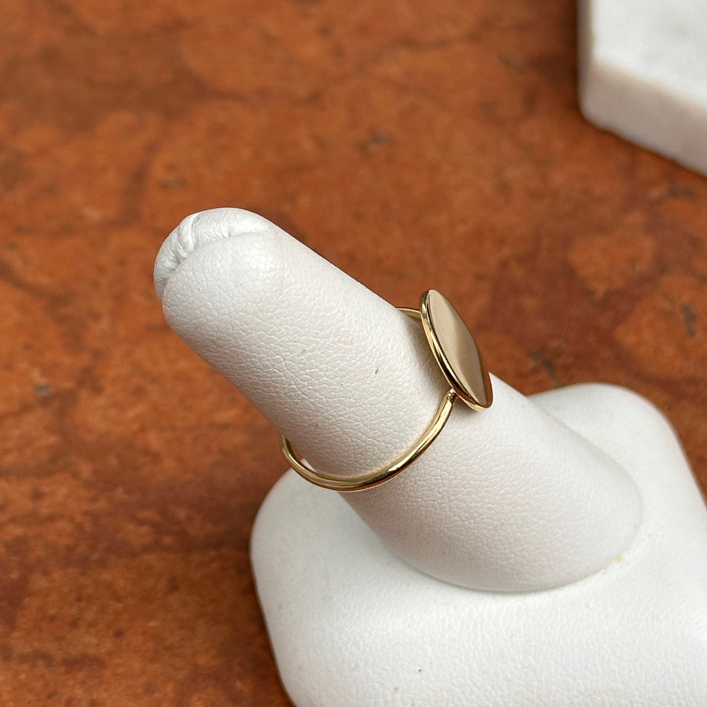 Estate 14KT Yellow Gold Round Flat Disc Ring Engrave-able