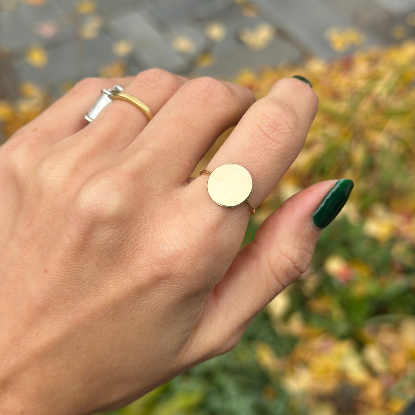 Estate 14KT Yellow Gold Round Flat Disc Ring Engrave-able