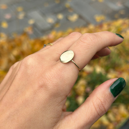 Estate 14KT Yellow Gold Round Flat Disc Ring Engrave-able