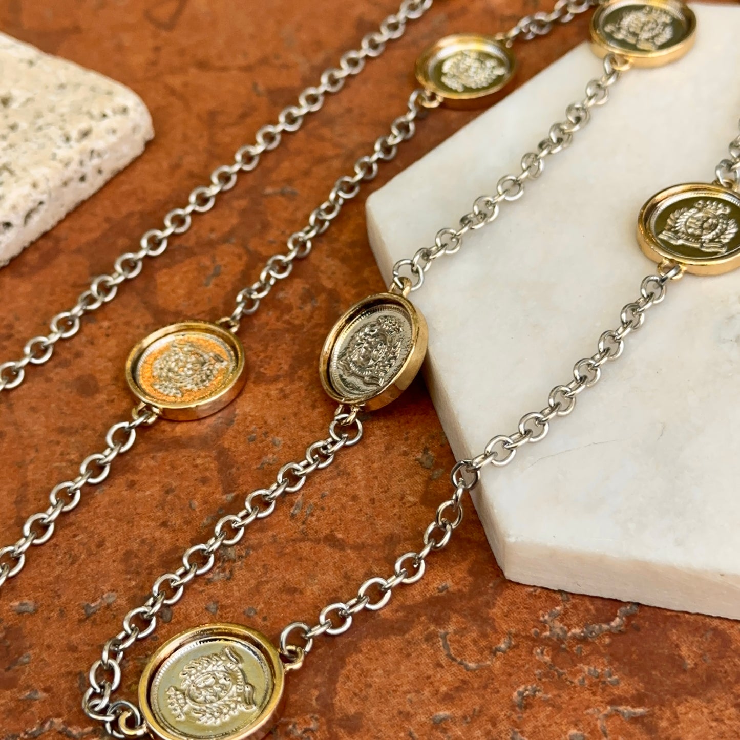 Estate Gold-Tone Queen Elizabeth The Second Replica Coin Bezel Long Station Necklace