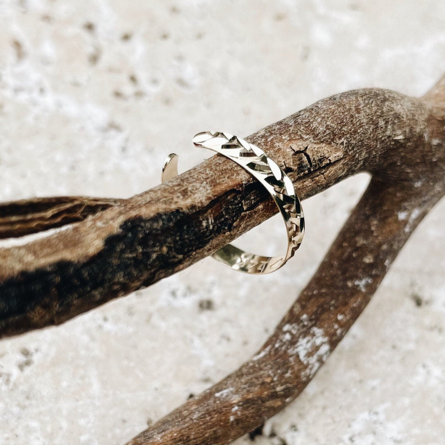 14KT Yellow Gold Diamond-Cut Toe Ring Adjustable Thin