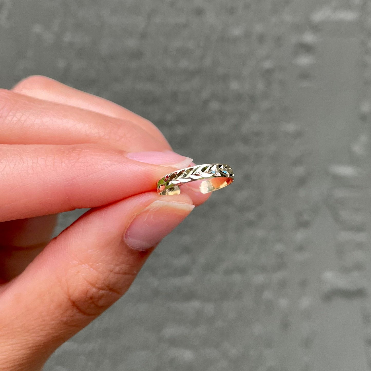 14KT Yellow Gold Diamond-Cut Toe Ring Adjustable Thin