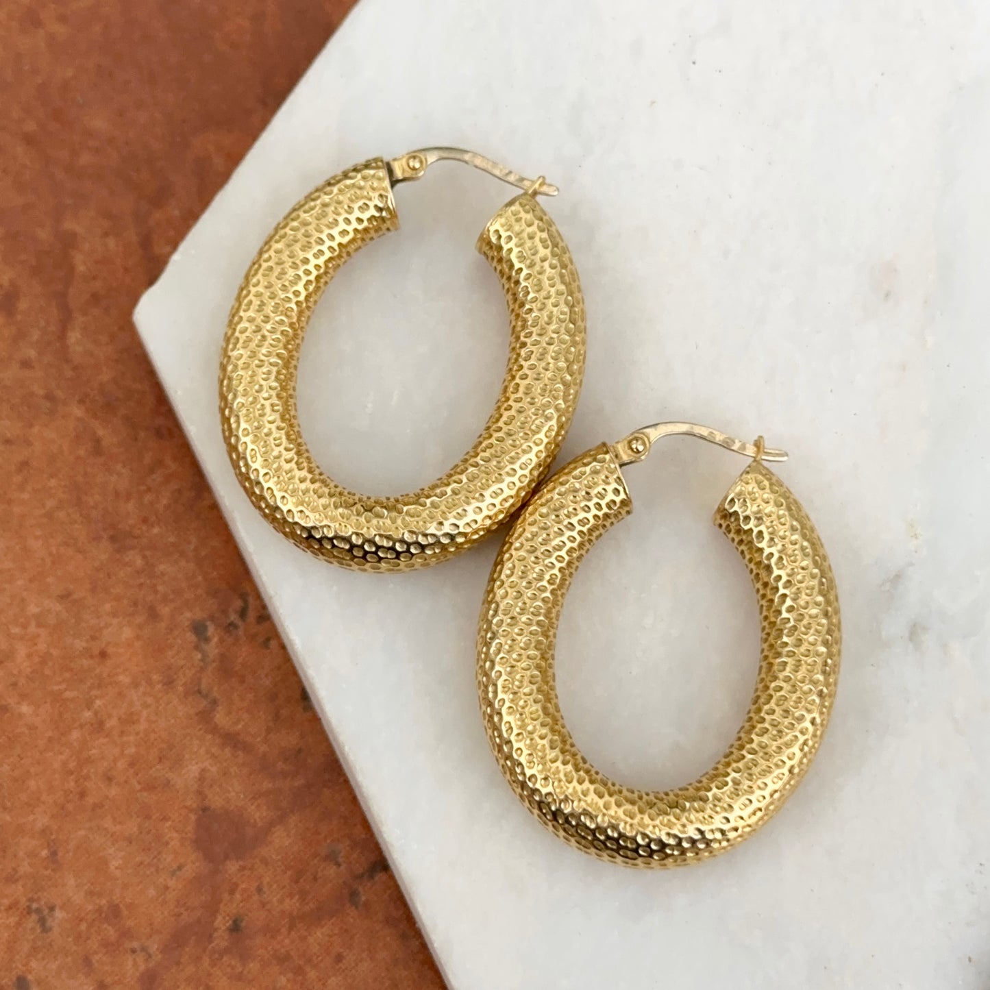 Estate 18KT Yellow Gold Mesh Oval Chunky Hoop Earrings