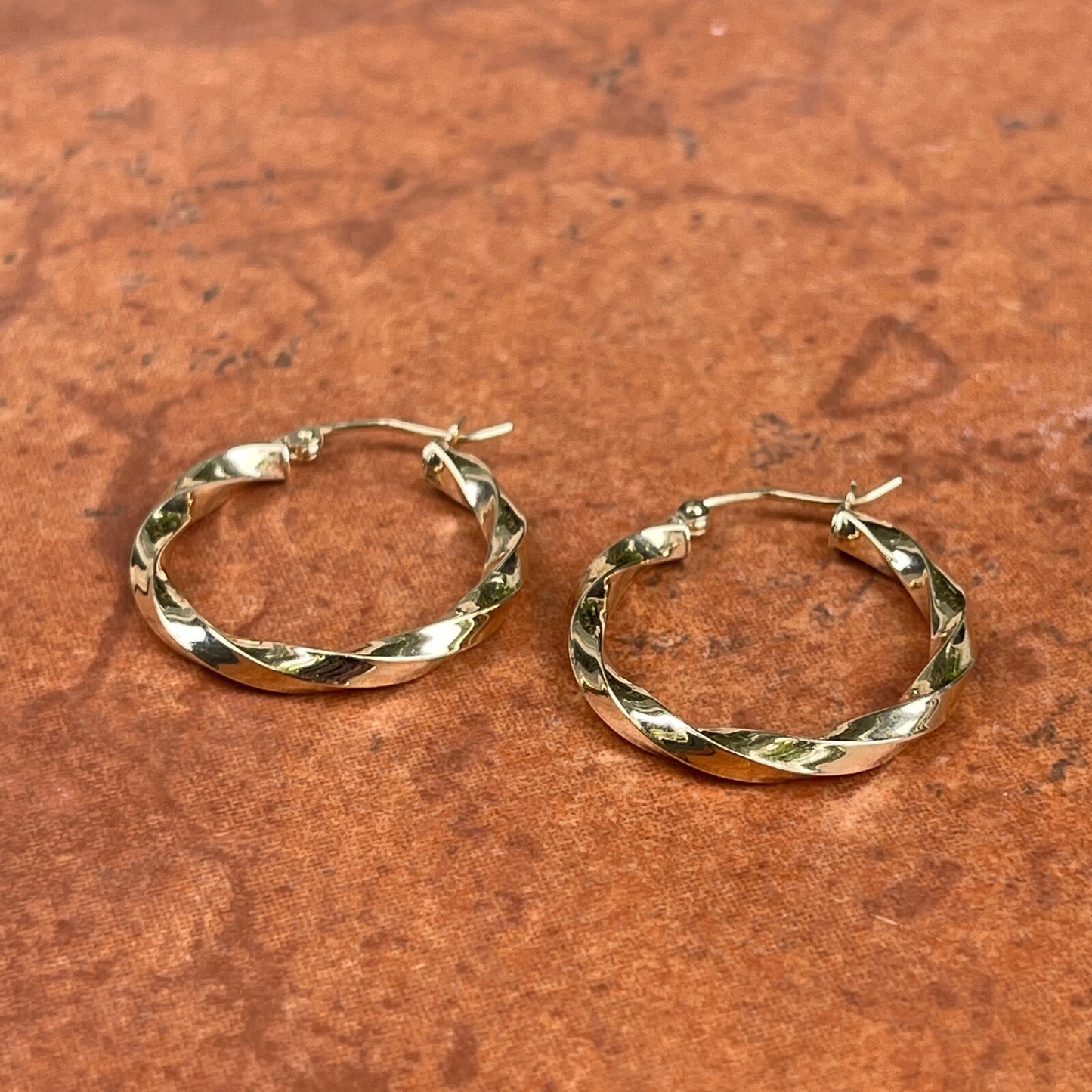 10KT Yellow Gold Twisted Tube Hoop Earrings 26mm
