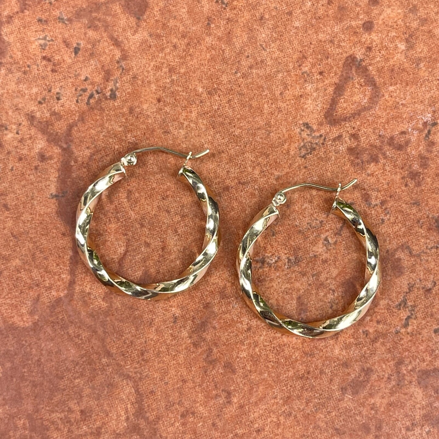 10KT Yellow Gold Twisted Tube Hoop Earrings 26mm