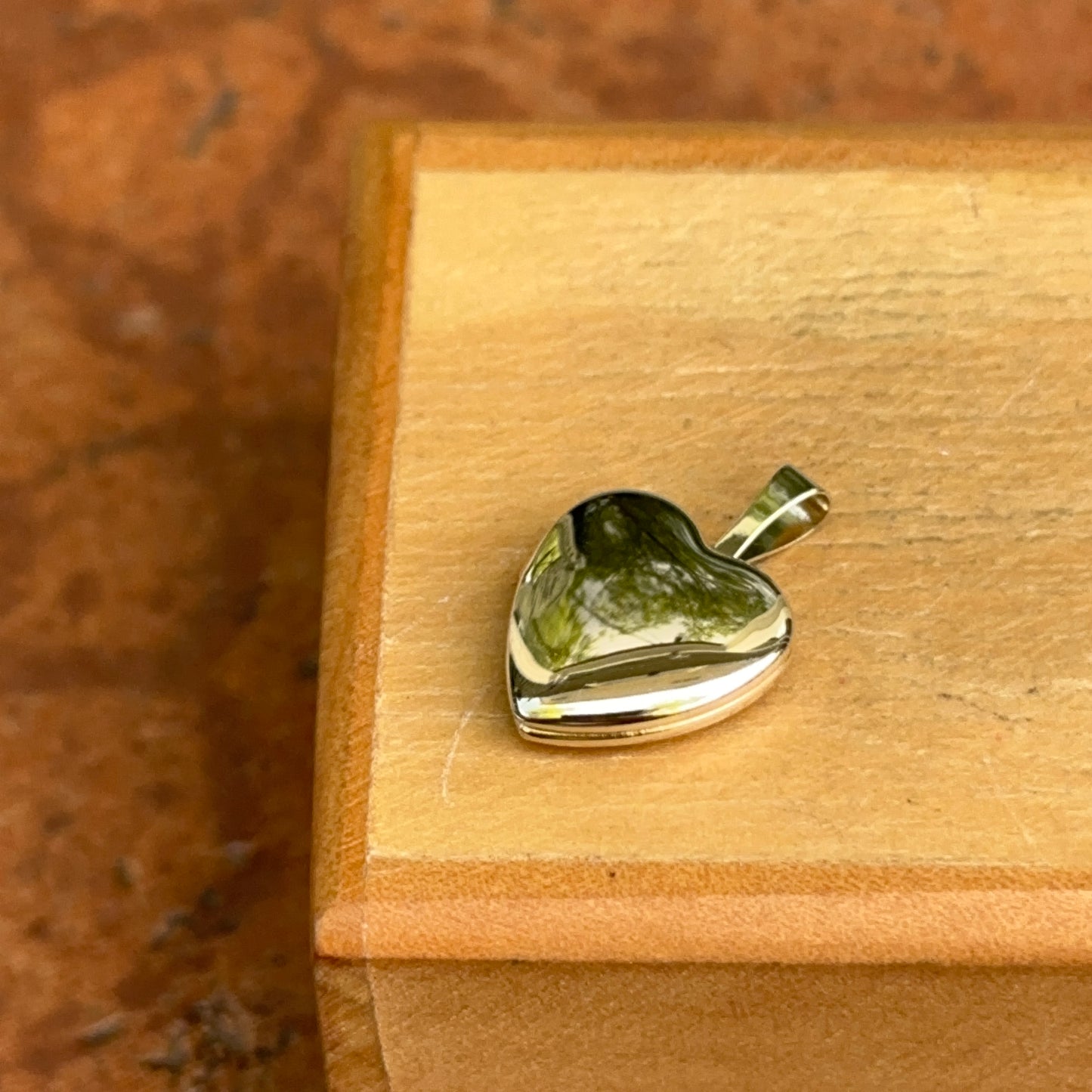 14KT Yellow Gold Plain Heart Locket Pendant 18mm