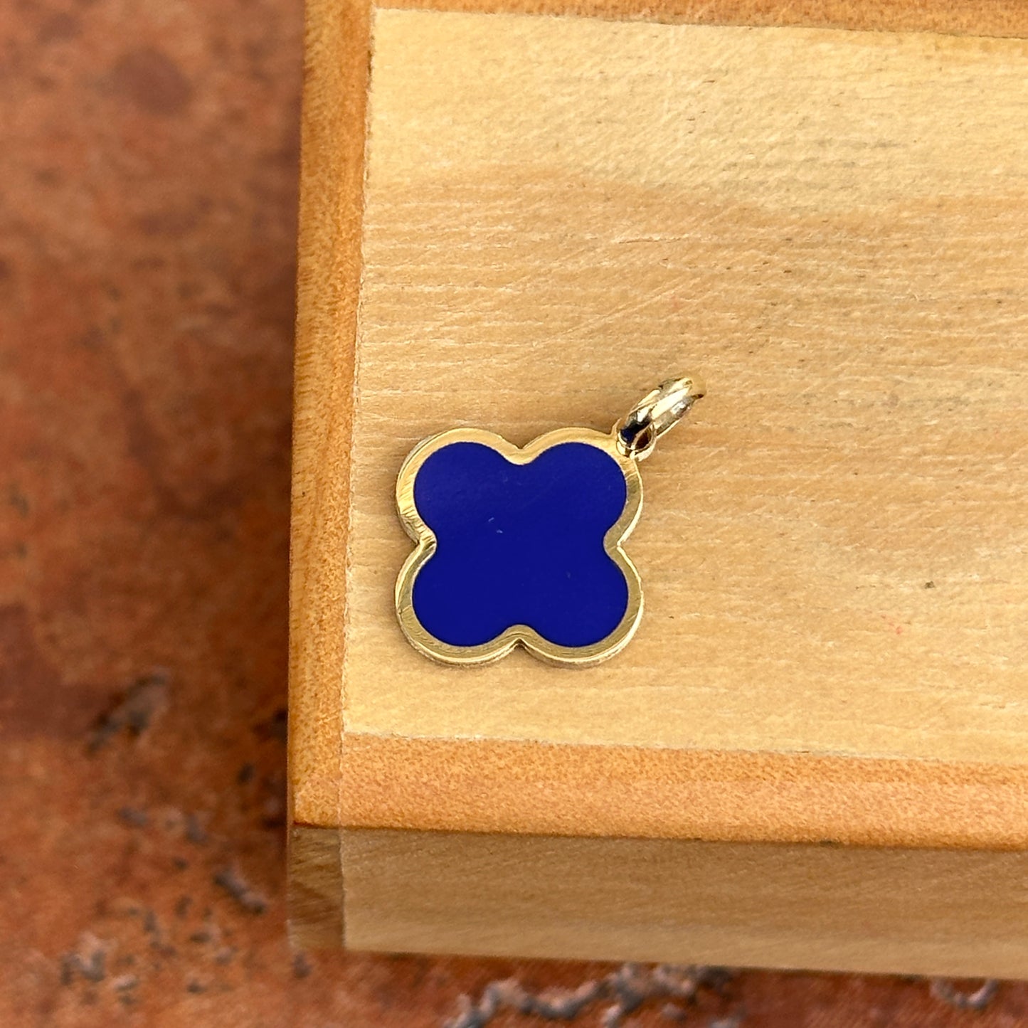 14KT Yellow Gold 4-Leaf Clover Blue Lapis Inlay Pendant Charm 14mm