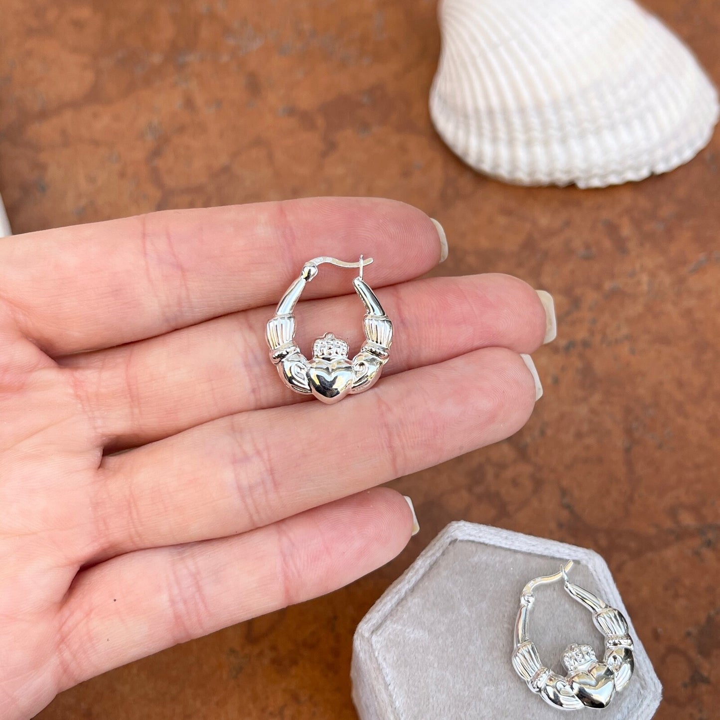 Sterling Silver 3D Celtic Claddagh Medium Hoop Earrings 22mm