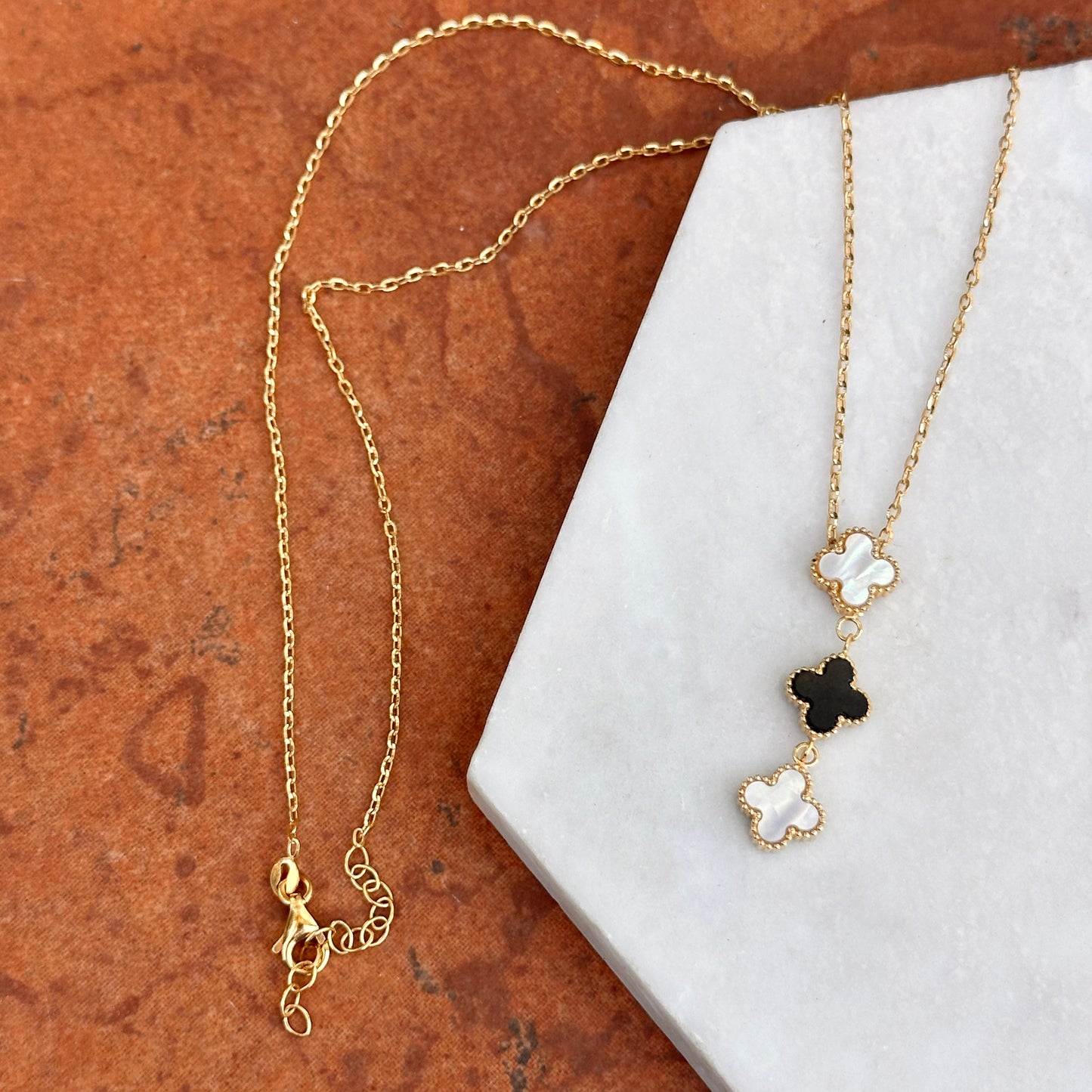14KT Yellow Gold Ribbed Onyx + Pearl 3 Clover Drop Lariat Necklace