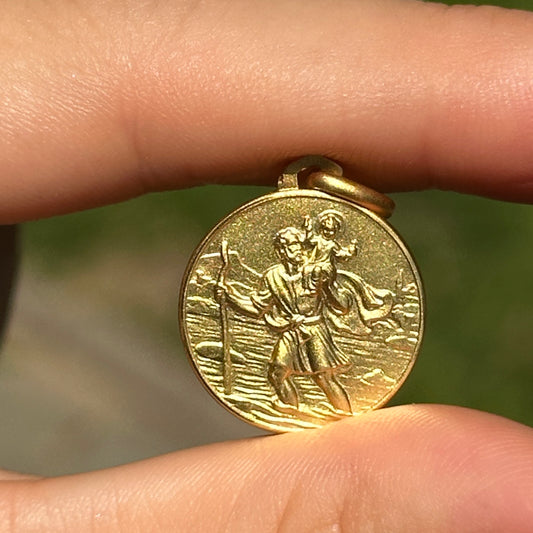 14KT Yellow Gold Matte St Christopher Round Medal Pendant 18mm - LSJ
