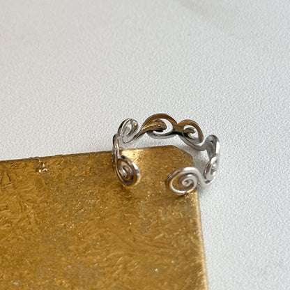 14KT White Gold Swirl Design Toe Ring