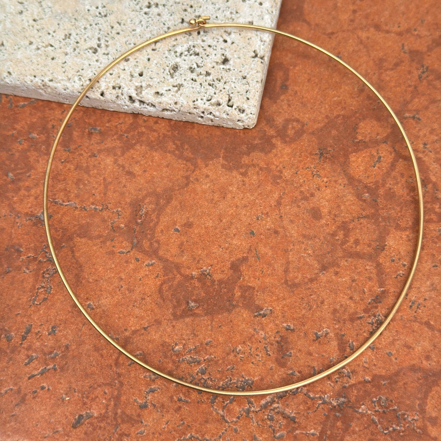Estate 14KT Yellow Gold 1.5mm Stiff Round Wire Solid Necklace 16”