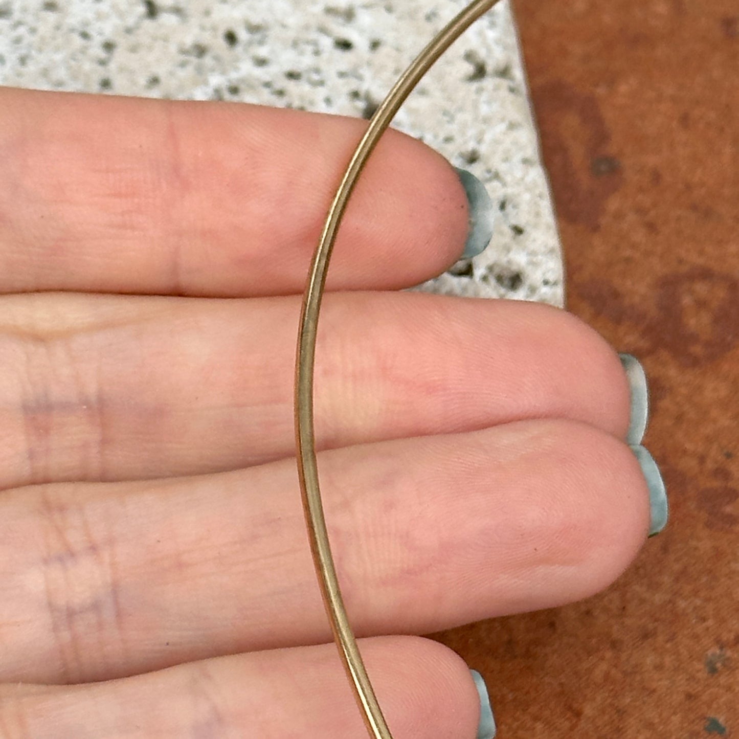 Estate 14KT Yellow Gold 1.5mm Stiff Round Wire Solid Necklace 16”